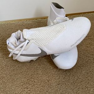 NWT Nike Phantom Vision Elite soccer cleats